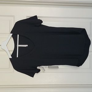 Aritzia XS Black V Neck Tshirt